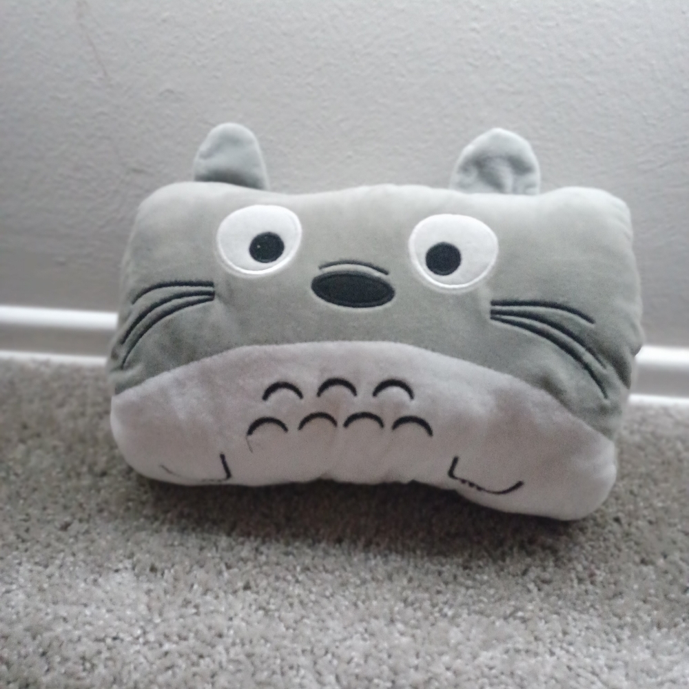 Tortaro Hand Warmer and pillow.